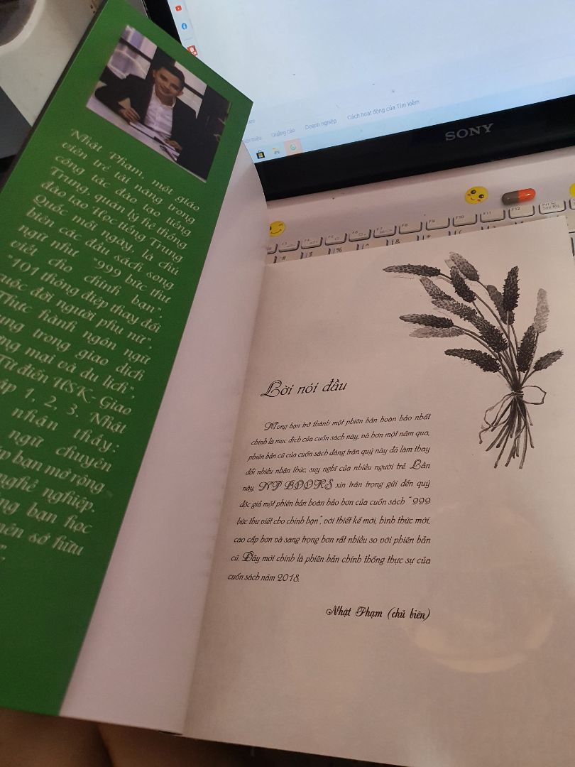 không nhầm thì trong hình mình thấy sách có bìa cứng nhưng mà giao hàng đến thì lại là bìa mềm. hmmmn. nhưng sách rất tốt mình khá thích. còn gửi ken đĩa CD. shop đóng gói rất cẩn thận. sẽ tiếp tục ủng hộ 👏👏👏