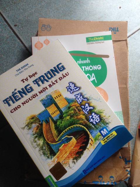 giao hàng nhanh đóng gói cẩn thận                                                                                                                           sách khá nhỏ so vs mình tưởng tượng nhưng ko s                                                                                                                chưa đọc nội dung nhưng rất ưng ý vs hình thức của sách                                                                               nói chung mua sách ở tiki lần nào cũng ưng ý hết á                                                                                                sẽ ủng hộ tiki nhiều hơn