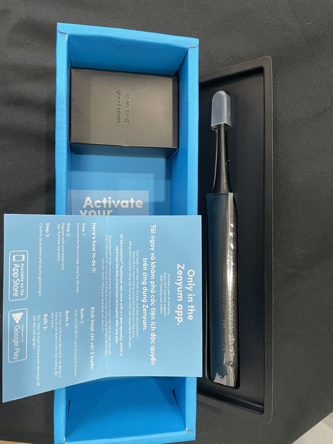 Giao hàng nhanh, hộp siêu sang được bọc lớp bảo vệ khá chắc chắn, đánh thử rất sạch răng so với bàn chải thường!