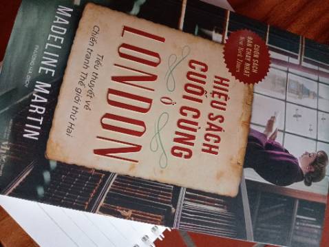 Giao nhanh lắm luôn, sách đc đóng gói kĩ càng, 10₫