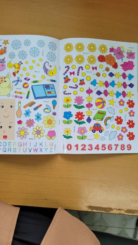 Giao hàng cực nhanh. Hình ảnh bắt mắt, chất liệu sách ổn, nội dung phù hợp với bé