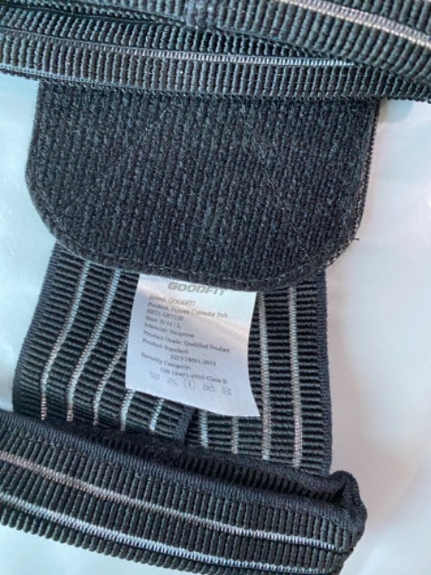 rất thích lun í ạ, sản phẩm chắc chắn nó còn chắc hơn mình tưởng tượng nhưng do bé nhà mình không chịu đeo nên mình xin phép để lại cho bạn nào có nhu cầu *** mình 0941792 một 94