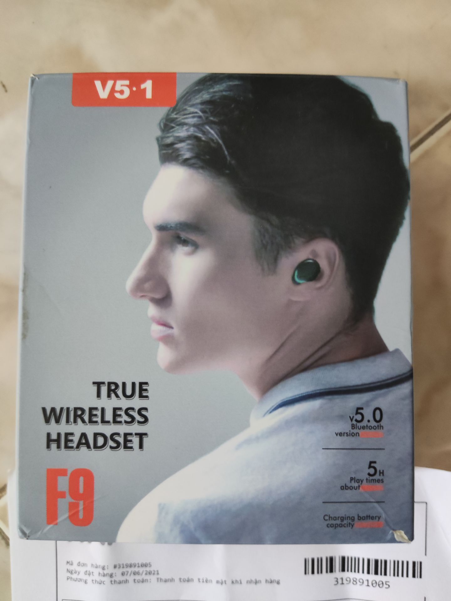 Đặt hàng mua sp tại nghe Bluetooth  Lanith F9 Pro nhưng nhận được sp là F9 không có thương hiệu gì cả. Đề nghị shop đổi lại cho đúng sp đã mô tả, quảng cáo.