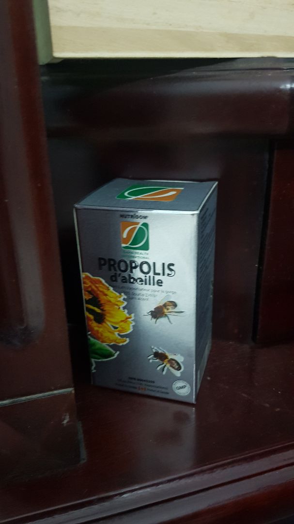 Vẫn tiếp tục ủng hộ keo ong canada, một sản phẩm cực phẩm 😁😁