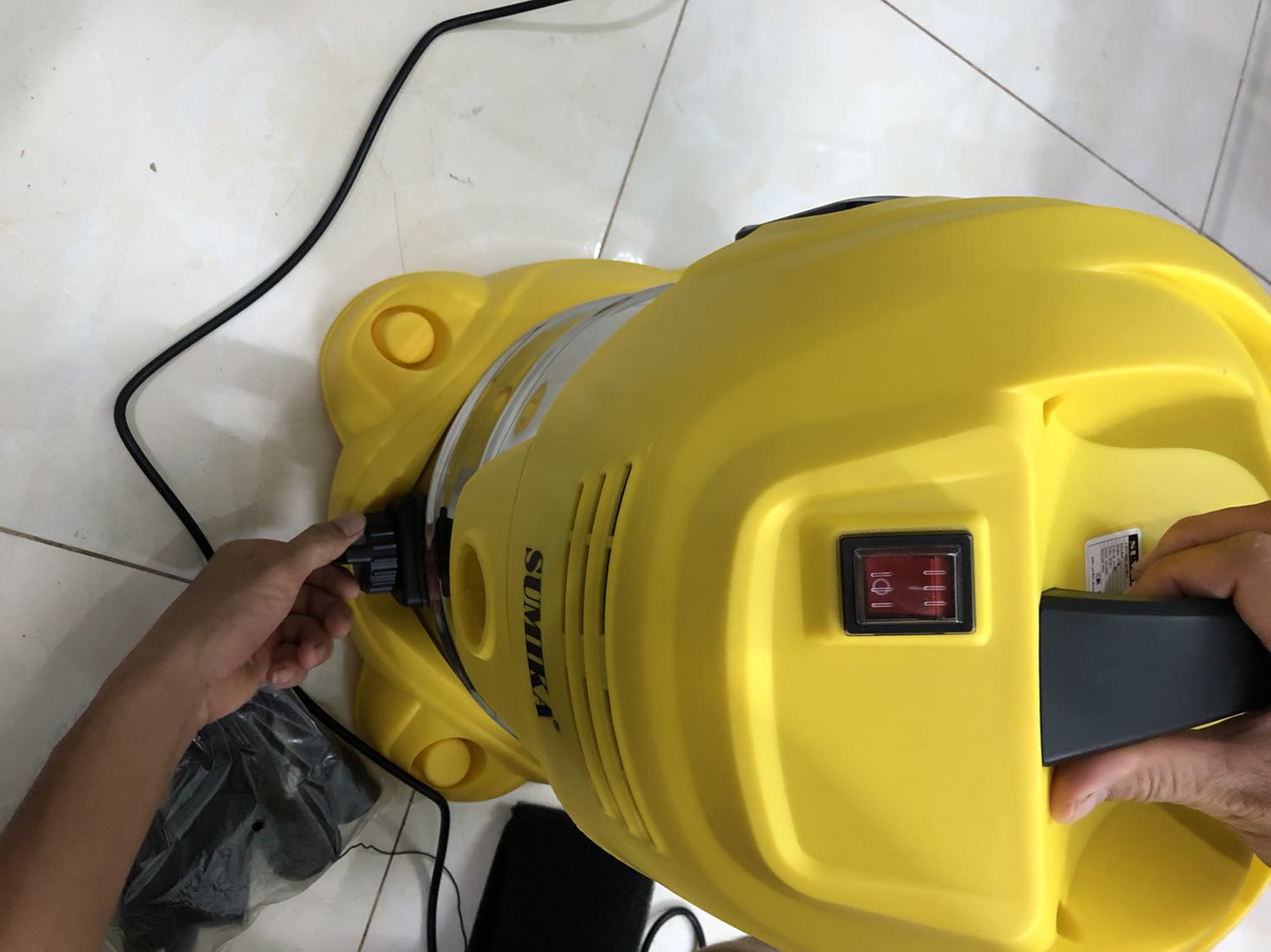 Sản phẩm tốt trong tầm giá,lực hút khá mạnh,độ bền chờ thời gian đánh giá,vote shop 5 sao ,chúc shop buôn may bán đắt!