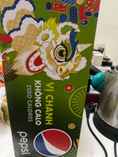 mua để lấy cái ly giữ nhiệt thì nên cân nhắc trước khi mua nhé, vì mình được giao cái ly giữ nhiệt bị lỗi, không có tính năng giữ nhiệt, ly rất nhẹ, cảm giác rất dỏm, liên hệ đổi hàng thì tiki nói là quà tặng nên không cho đổi. rất hên xui nha mọi người. mua để lấy cái ly giữ nhiệt thì nên cân nhắc trước khi mua nhé, vì mình được giao cái ly giữ nhiệt bị lỗi, không có tính năng giữ nhiệt, ly rất nhẹ, cảm giác rất dỏm, liên hệ đổi hàng thì tiki nói là quà tặng nên không cho đổi. rất hên xui nha mọi người.