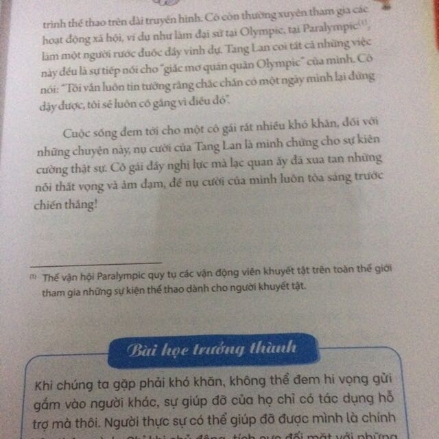 nó rất đẹp rõ chữ bìa rất bóng và đẹp có những câu truyện hấp dẫn, hay, thú vị
