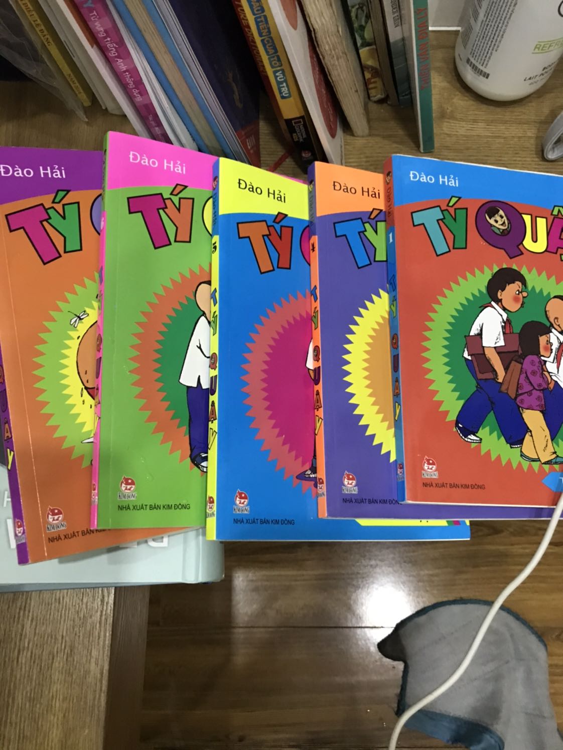 Bạn nhà mình rất thích, tiki giao hàng nhanh, chất lượng sách tốt. Cảm ơn rất nhiều!........