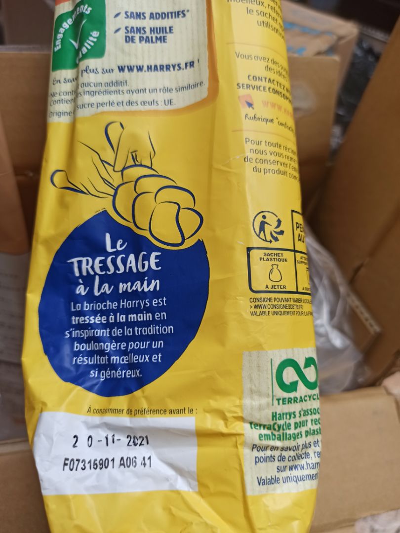 hàng giao bị hết hạn sử dụng. HDD 31/08/2021 giao hàng ngày 28/09/2021. lỗi lưu kho mùa giãn cách xh ở SG
shop đã liên hệ và xử lý rất tốt. like shop và sẽ ủng hộ tiếp. mình cập nhật hình ảnh hàng đền bù.