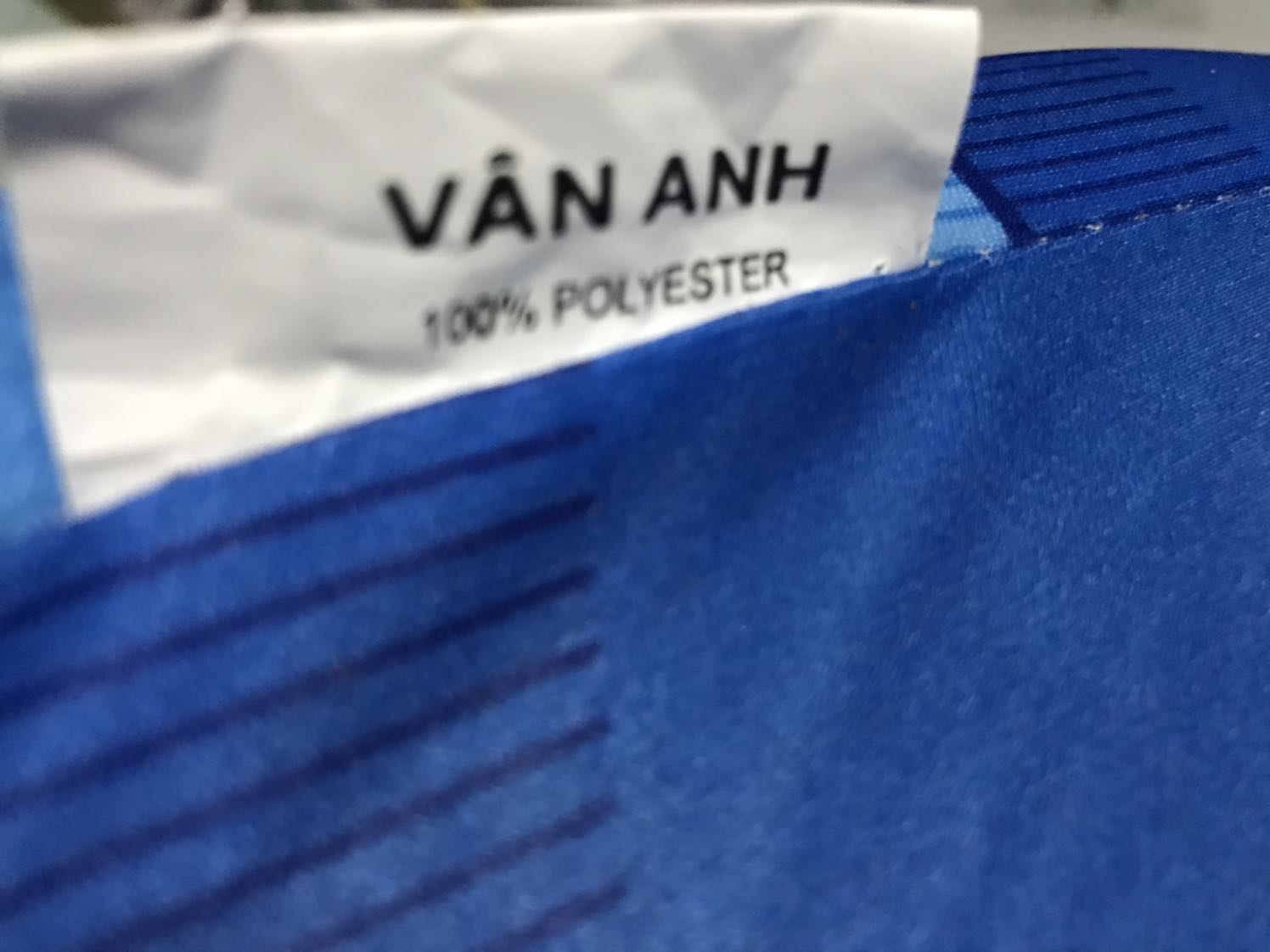 Mô tả sản phẩm là Thương hiệu Happy, bấm vào thì có nhiều sản phẩm gắn với thương hiệu này, mới quyết định mua, nhưng khi giao hàng thì là một cái tên khác.

160x2***k