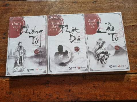 Dịch vụ và hỗ trợ khách hàng tốt.
Đóng gói cẩn thận.
Sách in đẹp Dịch vụ và hỗ trợ khách hàng tốt.
Đóng gói cẩn thận.
Sách in đẹp