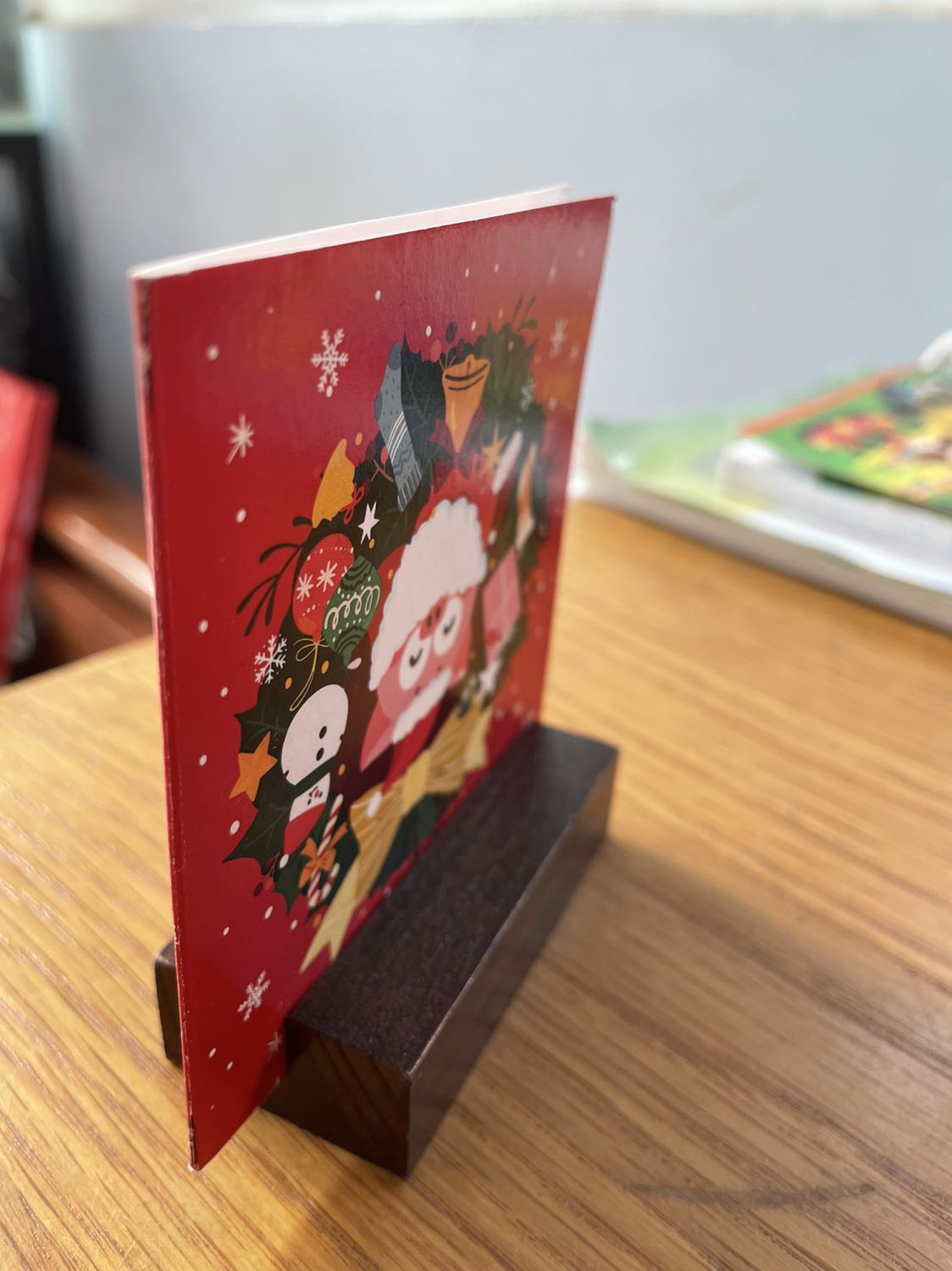 Giao hàng nhanh, sản phẩm nhìn khá sắc nét.