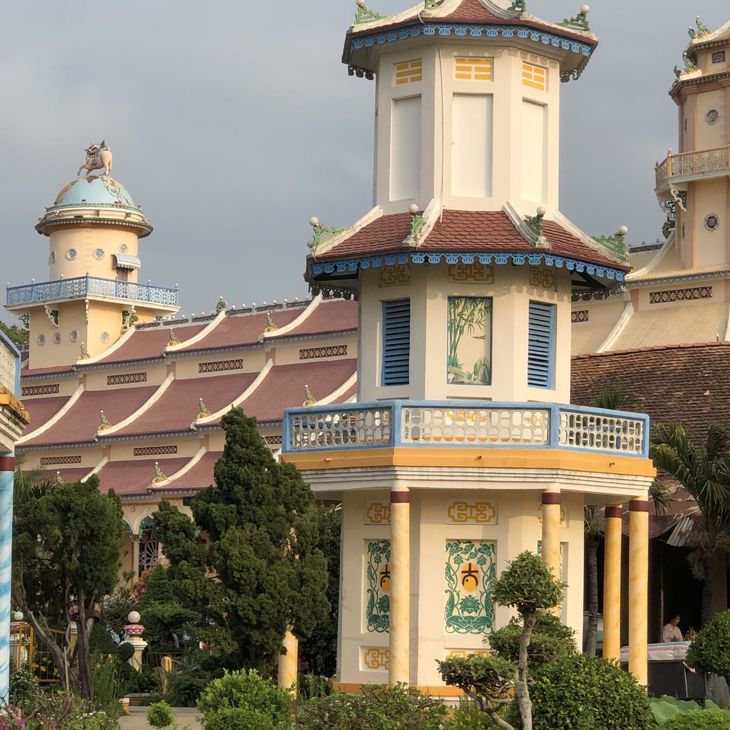 Đóng gói rất chắc chắn. Hàng nguyên vẹn. Chất lượng sản phẩm ổn. Giá tốt. Nên mua. Hết sẽ mua nữa