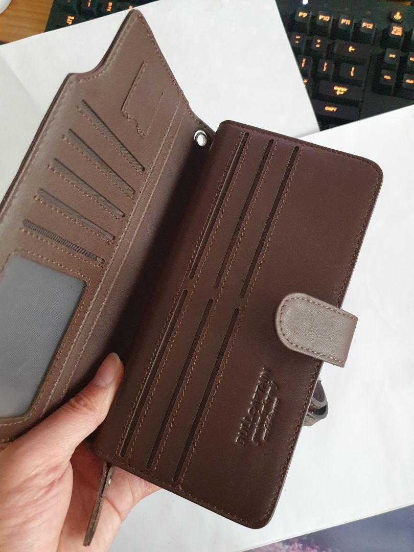 Nói chung là ưng anh em ah
Lưu ý là sản phẩm cầm trên tay có da không "mượt" bằng ảnh chụp ... nhưng mình nghĩ là ok