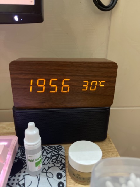 Đồng hồ dùng rất ổn, đóng gói cẩn thận và giao hàng nhanh chóng.
Đồng hồ có hai chế độ dùng điện và Pin nên rất thuận tiện. Đồng hồ dùng rất ổn, đóng gói cẩn thận và giao hàng nhanh chóng.
Đồng hồ có hai chế độ dùng điện và Pin nên rất thuận tiện.