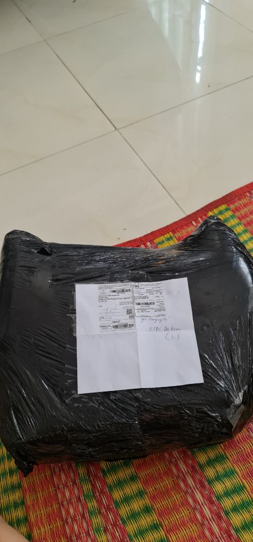 mua 2 món mà giao 1 món tính tiền 2 món ( 1 món đó cũng giao thiếu gối đầu, lần đầu mua giao hàng rất ok nhưng lần này thật sự rất thất vọng)  shop vui lòng phản hồi xử lí