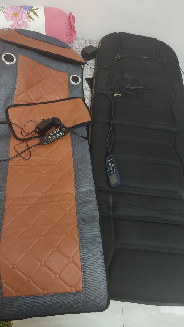 nệm mỏng nhẹ. công suất quá yếu k thấm vào thịt.ko có tuổi với cái Homedics đang xài rung như xe giường nằm.cái gối cứng xoay cấn đau đầu.nhét vào cổ thì khó k chạm đc.được cái loa nghe Bluetooth mới lạ. mua tiki được trả hàng gấp luôn.may quá :(