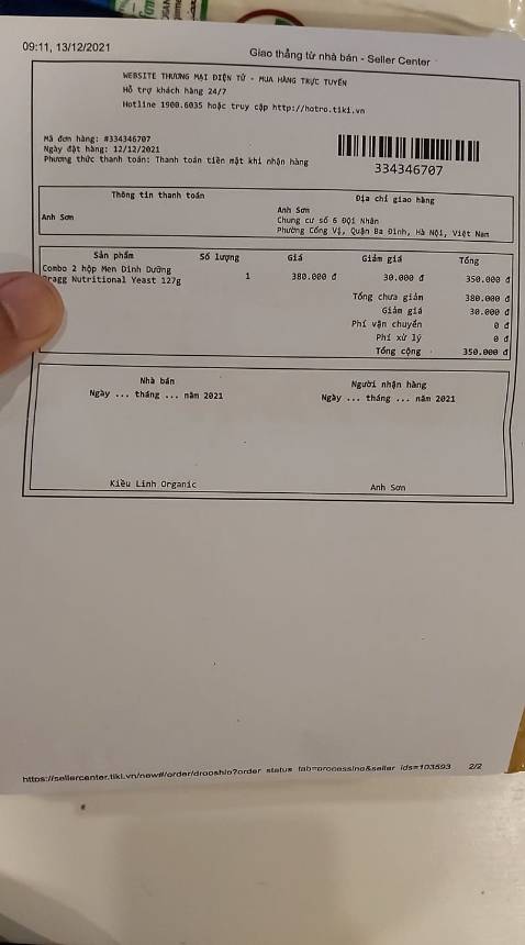 Shop giao nhầm hàng yêu cầu đổi gấp,