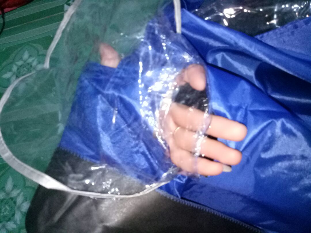 nhan hang 8ngay mới dc nhận.nhan hang roi thi bi lỗi quá nhieu chỗ.shop cho đổi hang lai thi ok.mong nhan dc hang chuẩn hơn