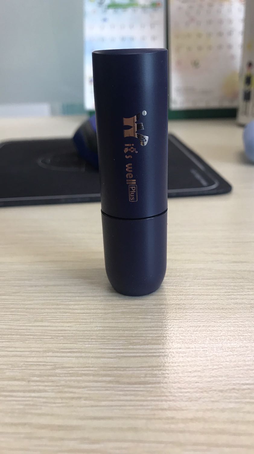 Son màu đẹp. Chất lượng ổn. Giá siêu dễ thương