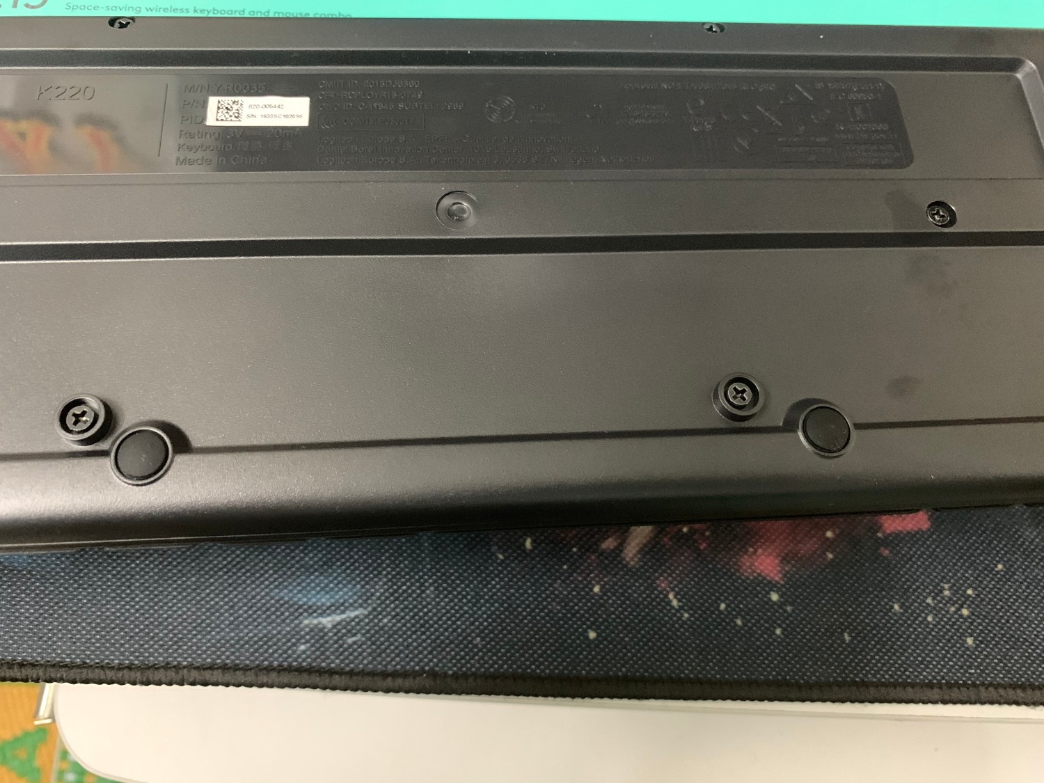 Nếu ko dán keo lên hộp thì nó bung ra thì sao, miễn sao sp còn nguyên vẹn chưa qua sử dụng và ko bị nứt mẻ sp thôi chứ, làm gì mà trả hàng làm khó nhau quá, đây là điểm Tiki ko sánh dc với Lazda và Shoppe, phải nói rằng chính sách hậu mãi của Tiki càng ngày càng  tệ, trc đây tui đã tin tưởng Tiki rất nhiều, và vừa rồi mới mua gói TikiNow, giờ thấy hối hận khi mua gói này. Chính sách Tiki càng tệ quá, xử lý cho khách hàng đơn giản để khách hàng còn tin tưởng ủng hộ nhiều hơn, còn ở đây Tiki ko xem khách hàng là gì và còn muốn trốn tránh trách nhiệm hoàn tiền, bắt buộc khách phải lấy sản phẩm đấy dù sp ko thích. Vậy thử hỏi xem có khách hàng nào dám tin tưởng mà mua nữa, còn nếu phần tự trả hàng trên app ra lệnh hoàn trả để làm gì, để chơi vậy thôi chứ ko có tác dụng gì. Cảm thấy rất thất vọng về Tiki rất nhiều. Chak có lẽ sau này sẽ còn tin tưởng Tiki để mua sắm