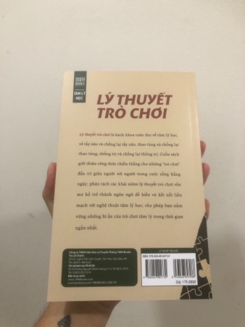 Tiki giao hàng nhanh, đóng gói ok. Sách mới và đẹp, không bị trầy xước, nội dung dễ hiểu nhưng chưa đi sâu, cần phải tìm hiểu thêm nếu muốn nghiên cứu sâu về Game Theory