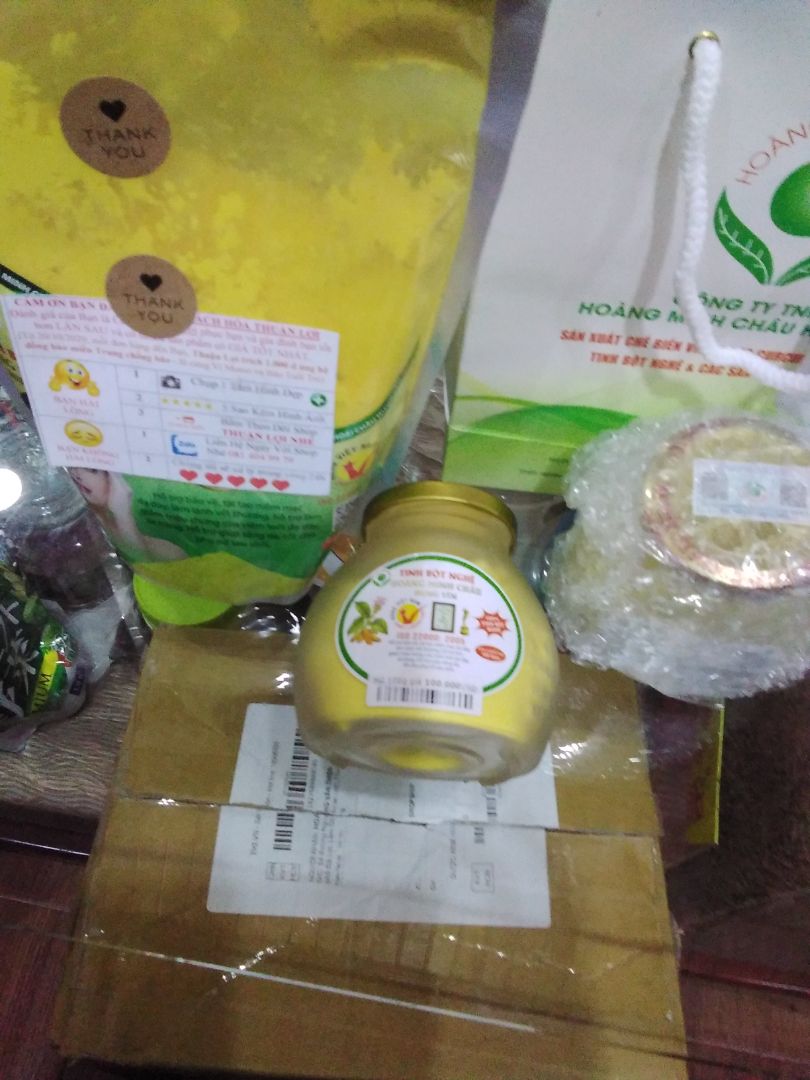 Mình không phải là người dễ tính khi chọn thực phẩm chức năng nhất là tinh bột nghệ hiện nay bán tràn lan vô tội vạ không biết đâu mà lần .Nên mình thấy chất lượng tinh bột nghệ Hoàng Minh Châu Hưng Yên thì khỏi phải chê . mình đã mua nhiều lần rồi cả  nhà mình thường xuyên dùng nên hết nhanh lắm.nhưng đây là lần đầu mình dùng dịch vụ cung cấp hàng của Bách Hóa thuận lợi mình rất hài lòng với shop về cách nâng niu sản phẩm cũng như chu đáo với khách hàng làm mình thấy yên tâm và dễ chịu. cảm ơn shop . Mình không phải là người dễ tính khi chọn thực phẩm chức năng nhất là tinh bột nghệ hiện nay bán tràn lan vô tội vạ không biết đâu mà lần .Nên mình thấy chất lượng tinh bột nghệ Hoàng Minh Châu Hưng Yên thì khỏi phải chê . mình đã mua nhiều lần rồi cả  nhà mình thường xuyên dùng nên hết nhanh lắm.nhưng đây là lần đầu mình dùng dịch vụ cung cấp hàng của Bách Hóa thuận lợi mình rất hài lòng với shop về cách nâng niu sản phẩm cũng như chu đáo với khách hàng làm mình thấy yên tâm và dễ chịu. cảm ơn shop .