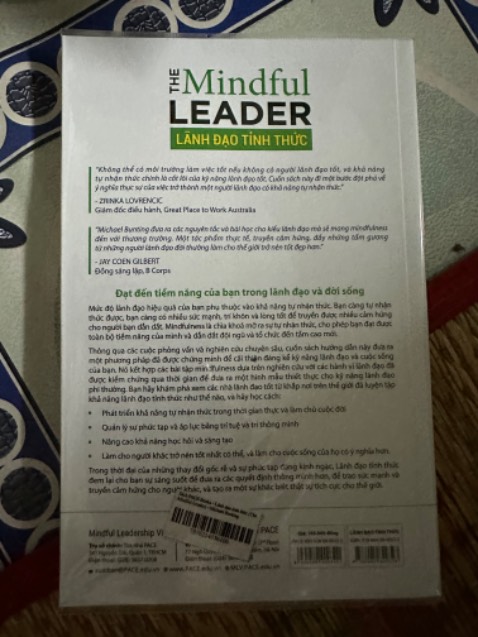 Sản phẩm giao đúng sách cần mua, giao hàng nhanh, dịch vụ giao hàng tốt, giá cả hợp lý, nội dung sách chưa đọc sẽ phản hồi sau