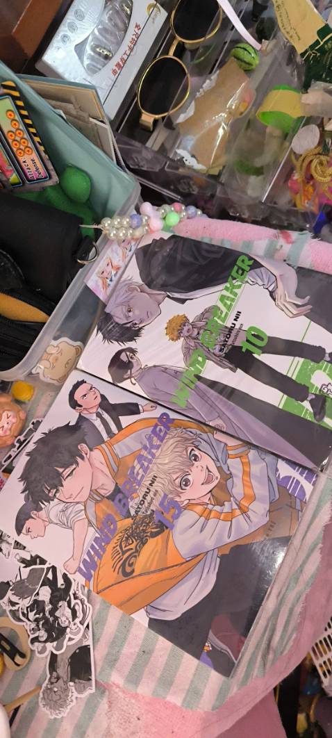 Đóng gói cẩn thận truyện siêu đẹpp seal còn nguyên k bị rách