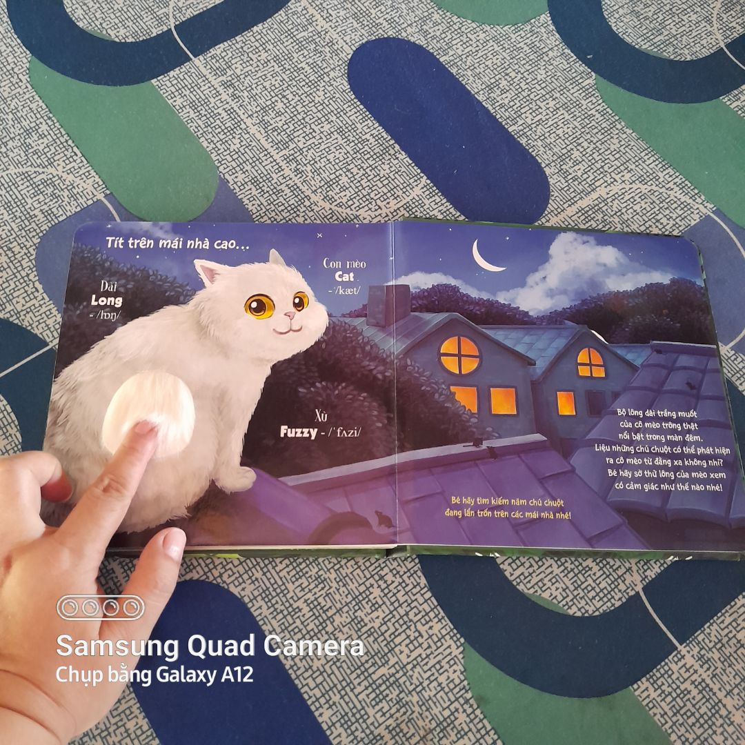 Tất cả đều tốt tiếc là hơi ít, số trang ít và bộ phận sờ chạm nhỏ.