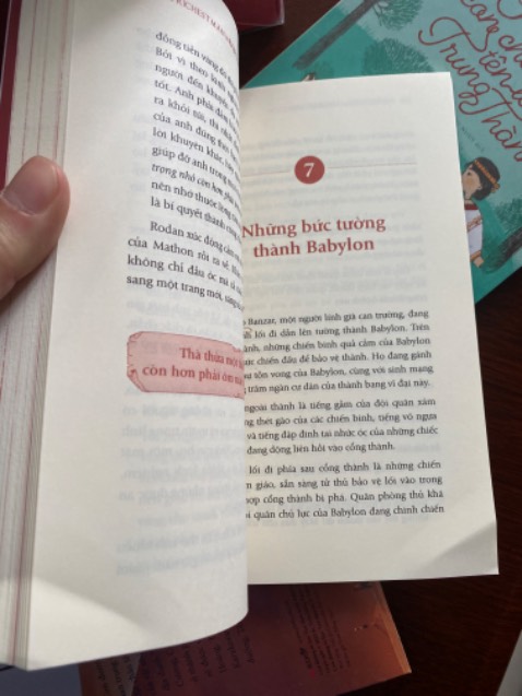 Tạm ổn Sách bị gãy. Gáy sách rách