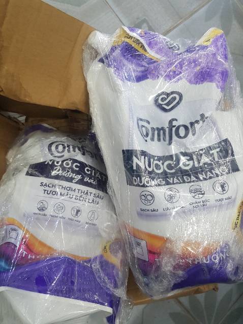 Mùi thơm dễ chịu, sang trọng. Ko gây kích ứng da