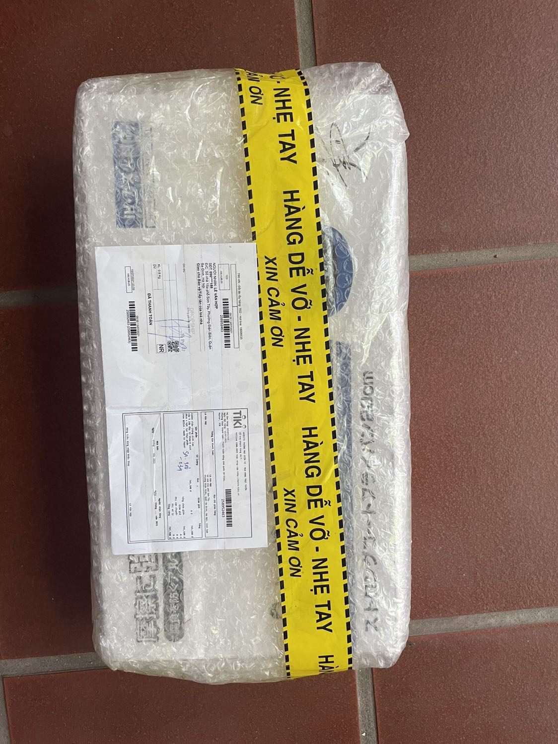 Đóng gói rất cẩn thận. Giao hàng nhanh hơn hẹn. Sản phẩm như ảnh quảng cáo. Chất lượng sẽ trải nghiệm thêm và đánh giá sau. Trước mắt đánh giá Shop 5*.