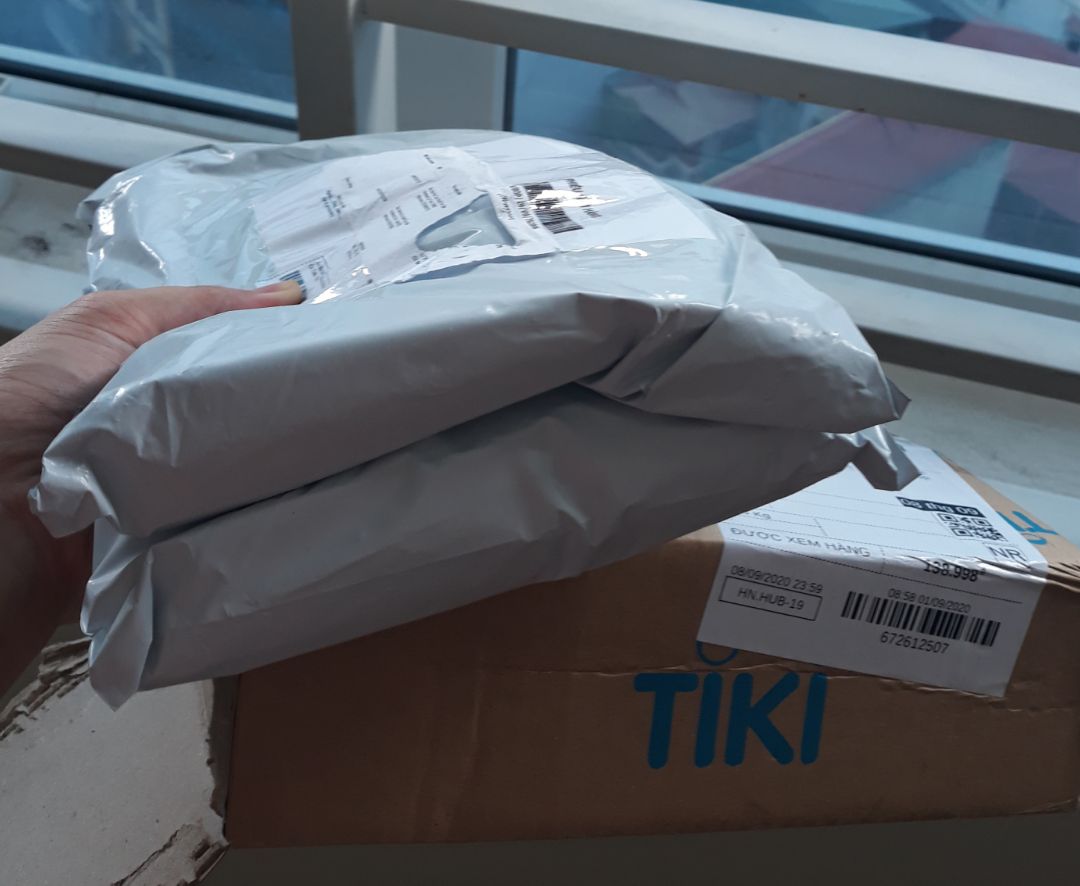 Chất liệu, kiểu dáng đúng như quảng cáo. chất lượng phù hợp giá tiền.