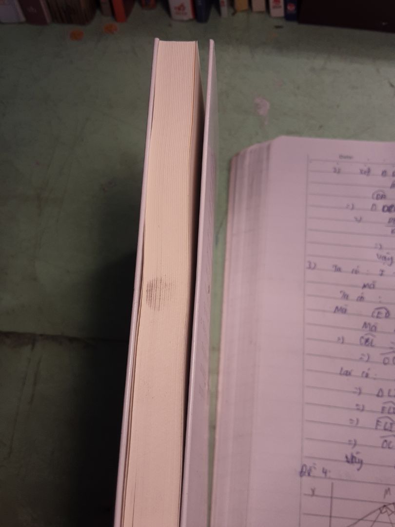 nội dung thì của chú Ánh viết thì lúc nào cung tuyệt rùi, nhưng mình lưu ý là mình mua 2 quyển của chú ánh thì cả 2 quyển mã vạch đều bị xước =(( vậ chuyển ko được cẩn thận lắm