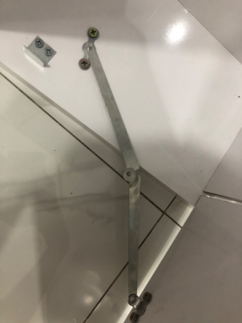 Thanh gấp yếu dỏm quá, phải mua cái khác thay, còn lại thì tốt. Ship từ HN vào HCM nhưng sản phẩm nguyên vẹn, chỉ các góc hơi nhọn