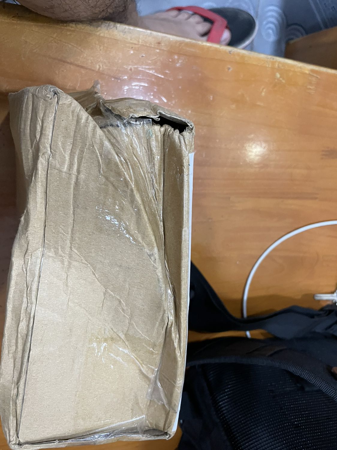 Sản phẩm rất tốt, thanks shop
nhưng shop nên làm việc lại với bên vận chuyển, time vận chuyển quá lâu,hộp hàng móp méo,đồ điện tử mà shipper thì ném luôn hàng xuống đất trước cửa nhà xong đi
Nếu có chỗ rate sao vận chuyển thì t sẽ cho -⭐️