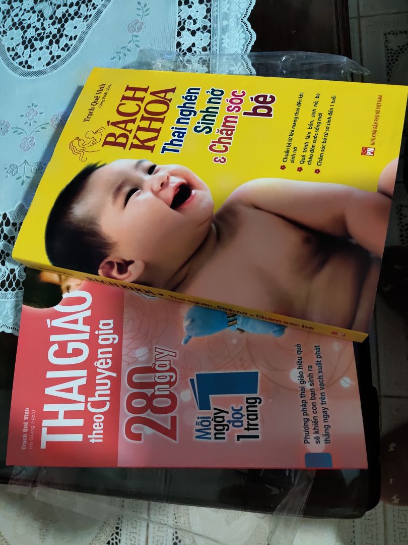 Sách mới, đóng gói tốt, không móp mép. đặc biệt giao hàng cực nhanh. chất lượng giấy tốt. Cực hài lòng về sản phẩm