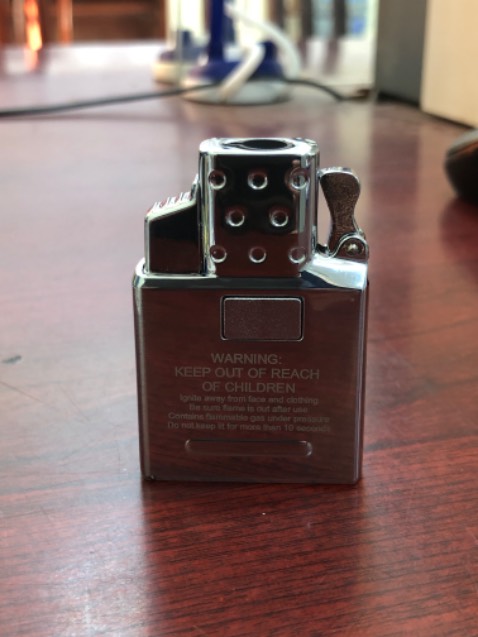 Hàng không giống như quảng cáo, đặt mua hàng chính hãng mà chuyển về hàng CHINA.