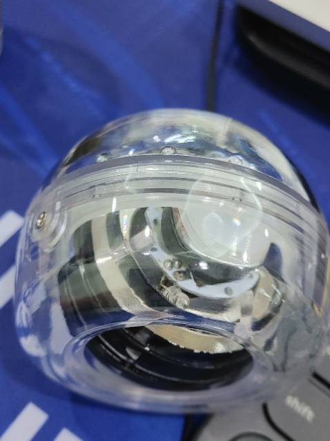 Sản phẩm cũ và bị han gỉ. Dùng đuợc 1 tuần thì đã hỏng