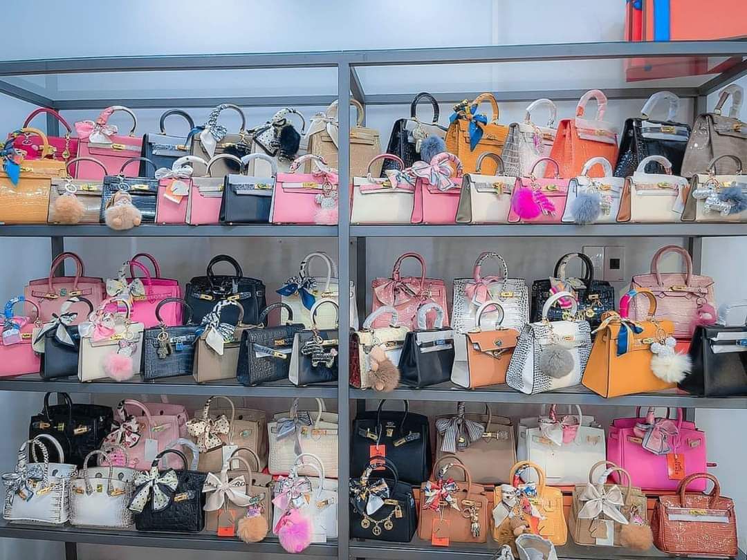 phiên âm sai rất nhiều. khó hiểu