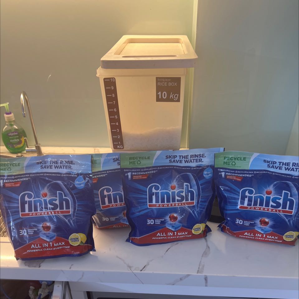 Dùng tốt, đc tặng kèm quà, mỗi túi nên có nhiều viên hơn thì ok hơn