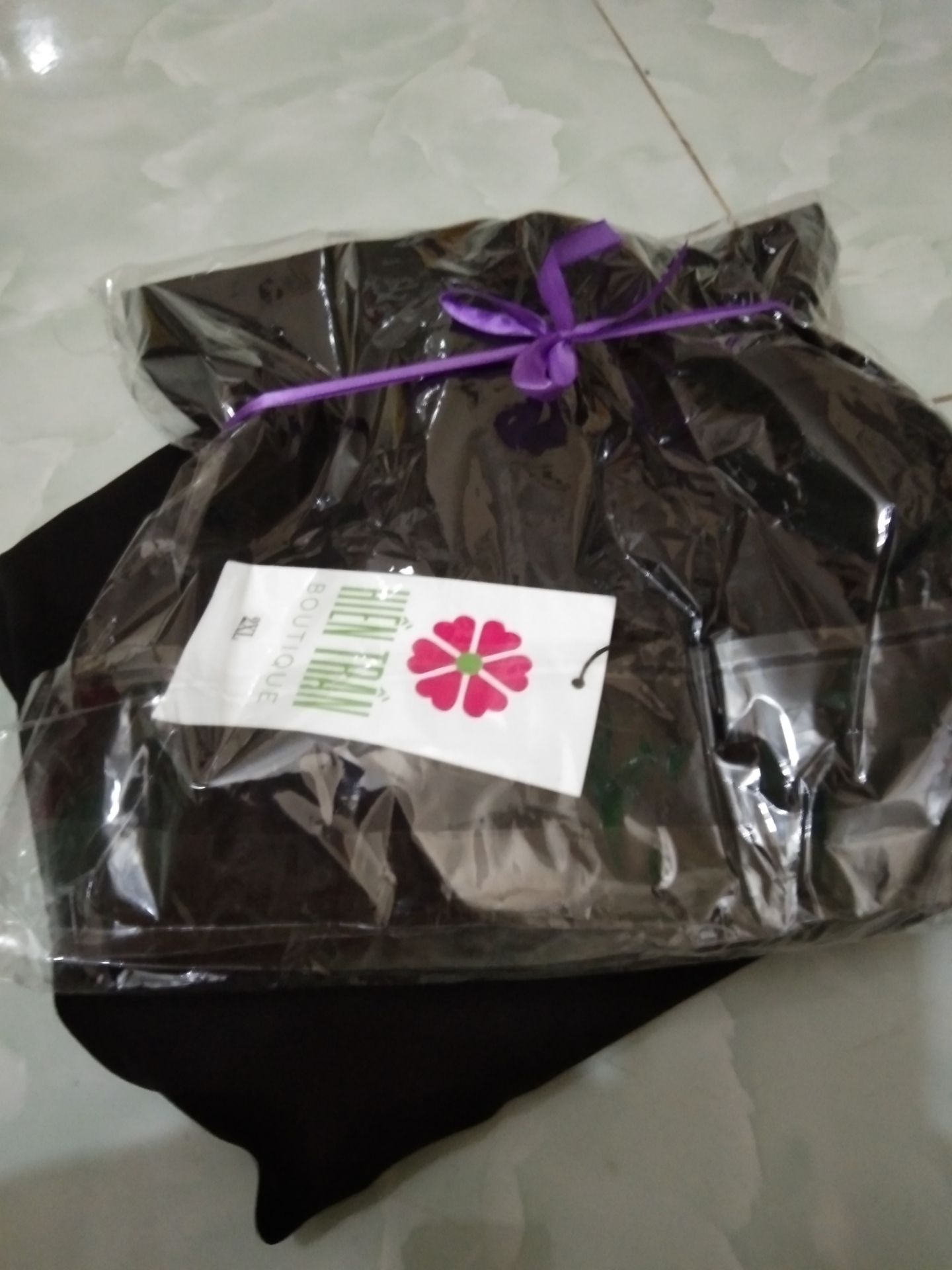 vải dày dặn, form vừa. chất lượng 5 sao. Tiếp tục ủng hộ shop