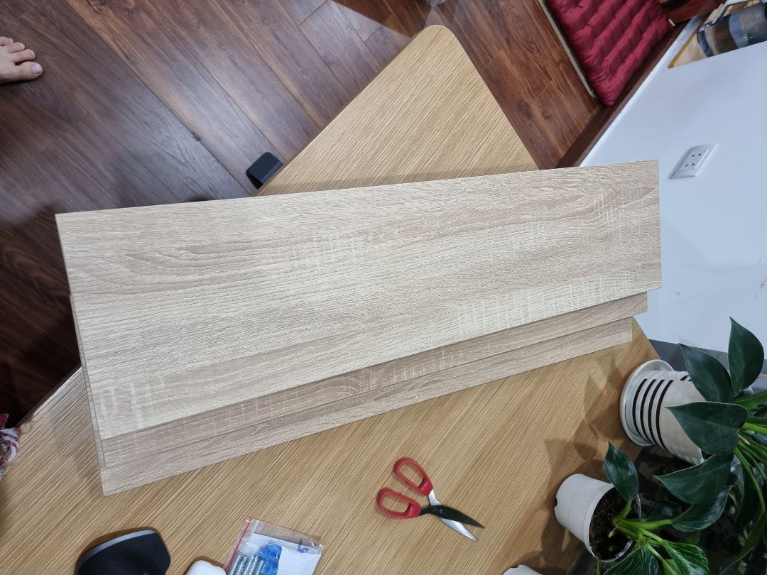 gỗ dày 2,5cm nên nhìn rất ấn tượng. Đóng gói hàng quá an toàn nên sản phẩm nhận được không có điểm gì để chê. Mọi người nên mua gỗ dày 2,5cm nên nhìn rất ấn tượng. Đóng gói hàng quá an toàn nên sản phẩm nhận được không có điểm gì để chê. Mọi người nên mua