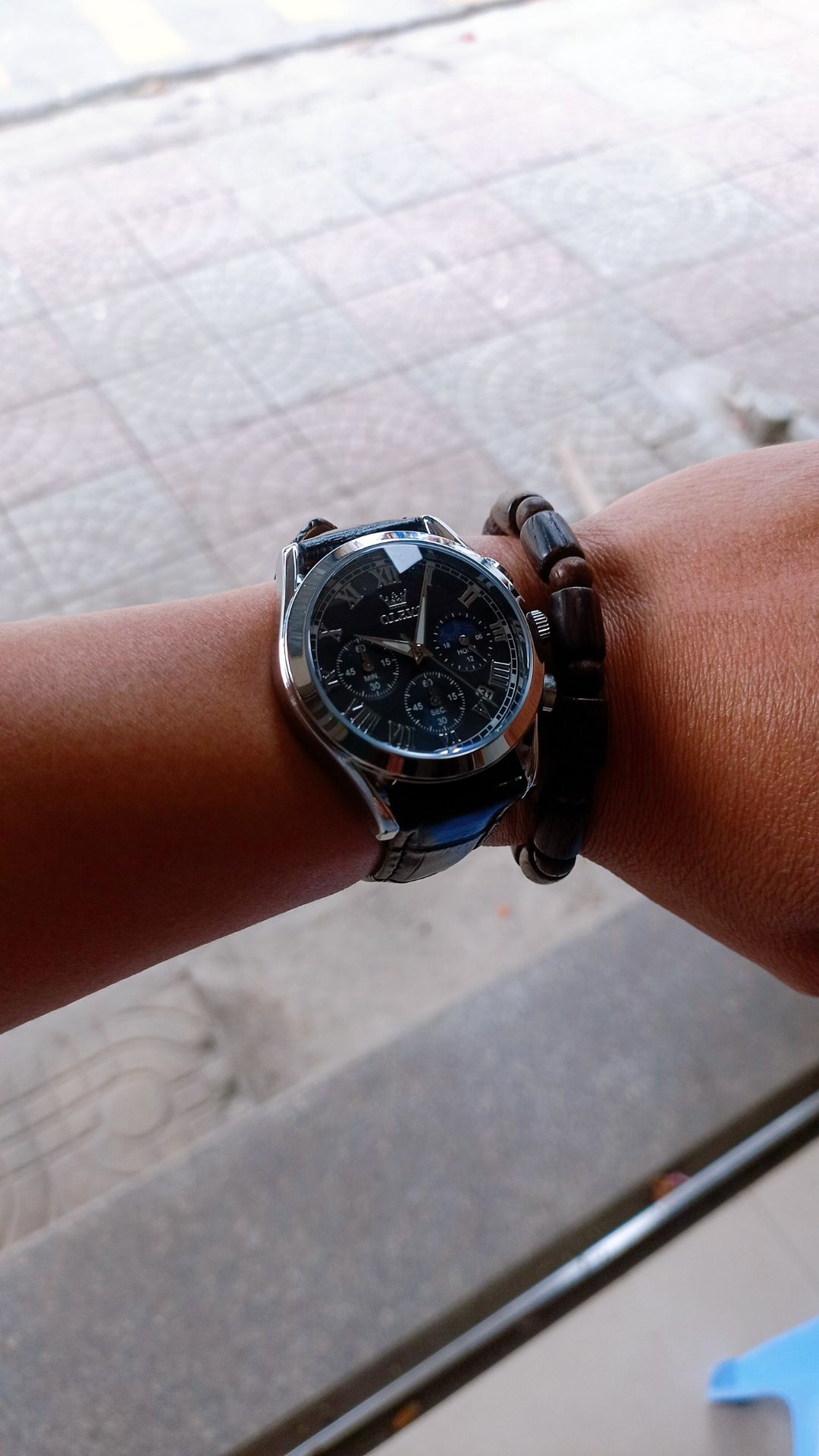 đẹp thiệt sản phẩm đúng như hình nhưng không biết có chống nước hay không đợi Sài bữa xem thế nào