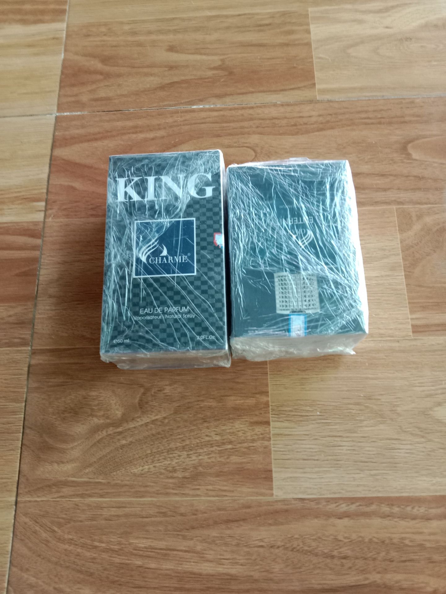 sản phẩm đẹp chất lượng cao và tuyệt vời, thơm lắm ạ