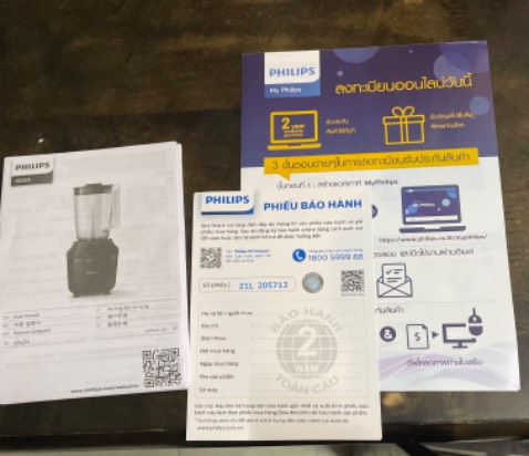 Tiki giao hàng siêu nhanh, sáng đặt chiều có 👍👍.  Shop bán hàng chính hãng, đầy đủ bảo hành, giá tốt nữa ! Phillip có bộ này gọn nhẹ, mà lại dùng đc nhiều thể loại thực phẩm hen: sinh tố, hạt, thịt, rau ! Ưng ý quá đê