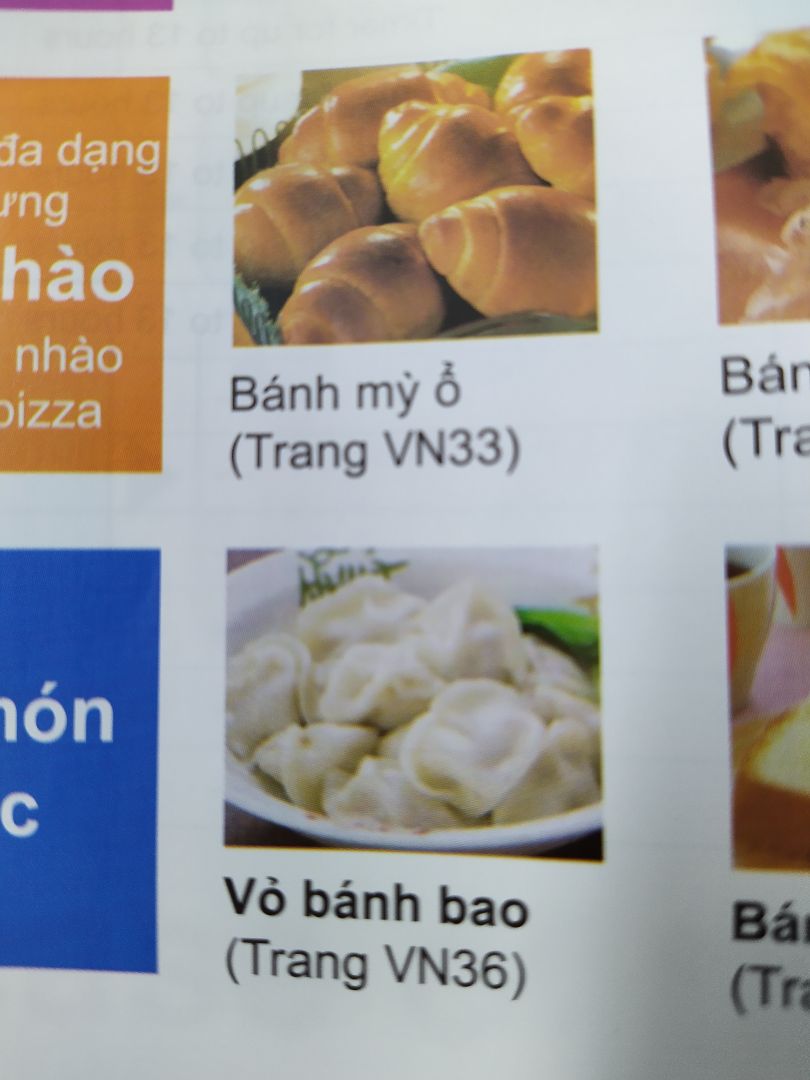 Máy làm bánh mỳ rất tốt, đẹp, chắc chắn. Tuy nhiên bản dịch tiếng Việt rất lỗi. Ngay cả phần dịch menu dán lên thân máy cũng sai. "No" là number, chứ không phải là "Không có". Thực đơn Dumpling skin là vỏ há cảo, vỏ gyozay chứ không phải vỏ bánh bao. Mình hoàn toàn bị lạc hướng vì cứ ngỡ có menu vỏ bánh bao.
Và còn nhiều lỗi tiếng Việt, sai hẳn cả nghĩa nữa.
Rất thất vọng về sản phẩm Panasonic phân phối tại thị trường VN lại kém tôn trọng khách hàng người Việt như vậy.