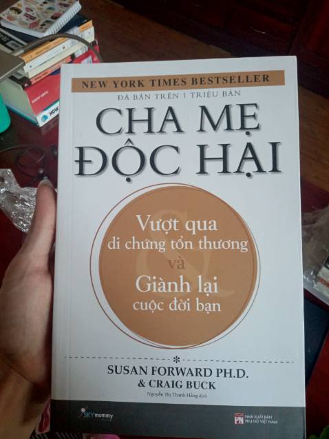 Sách đóng gói cẩn thận, ko bị bụi. Nội dung đúng cái mình cần nên mình mua