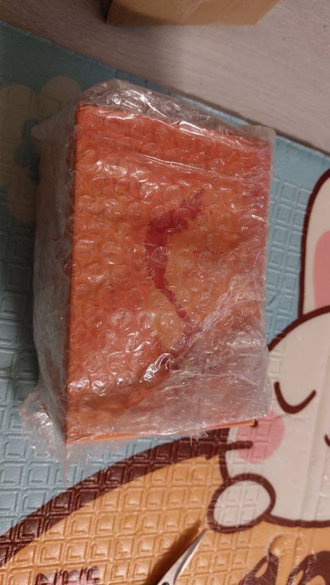 Đặt 02 bộ, một bộ đầy đủ phụ kiện, một bộ bị thiếu mấy con ốc. Chưa kích hoạt thử nên sẽ đánh giá phần đó sau.